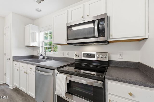 4232 Dalcross Road, Raleigh, NC 27610