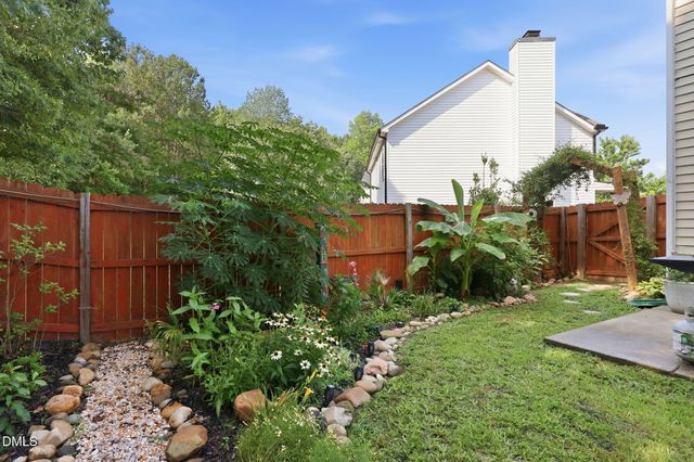 4232 Dalcross Road, Raleigh, NC 27610