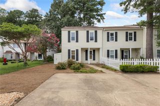 337 Hutton CIR, Virginia Beach, VA 23454