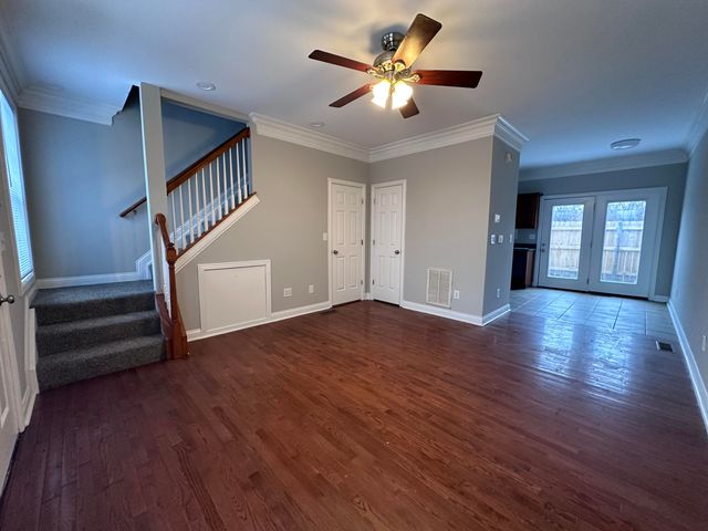 209 Old Todds Road 4111, Lexington, KY 40509