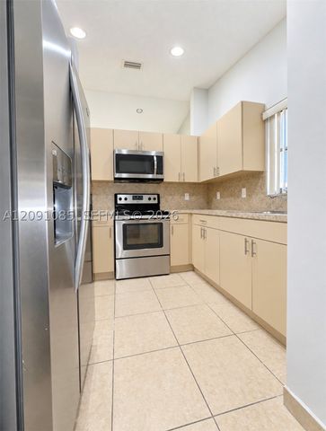 30233 SW 161st Ct, Homestead, FL 33033
