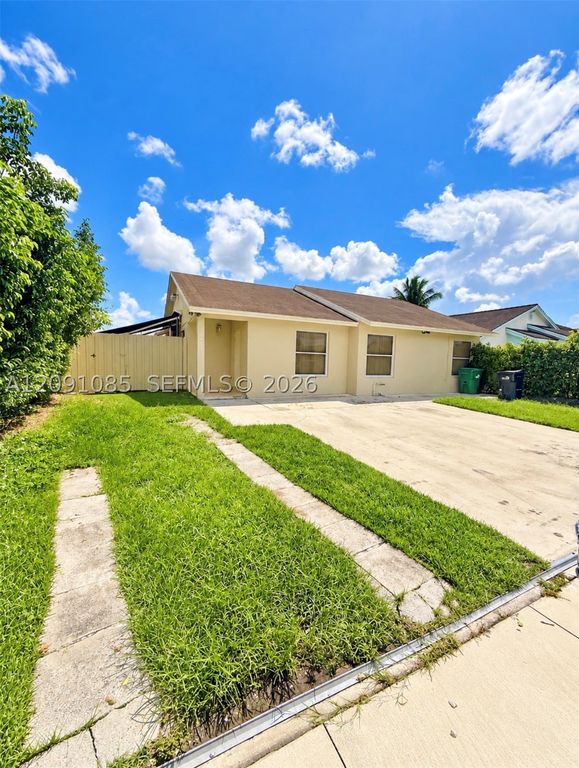 30233 SW 161st Ct, Homestead, FL 33033