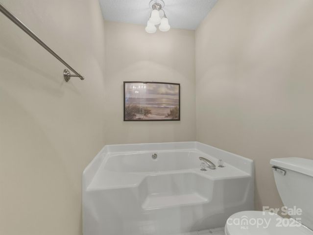 106 Rolling Stone Court, Mooresville, NC 28117