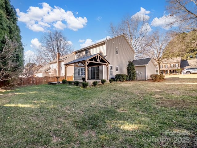 106 Rolling Stone Court, Mooresville, NC 28117