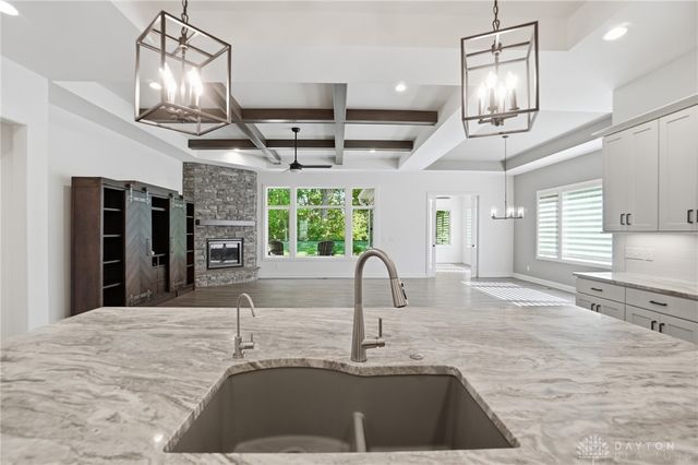 915 Hidden Branches Drive, Washington Twp, OH 45458