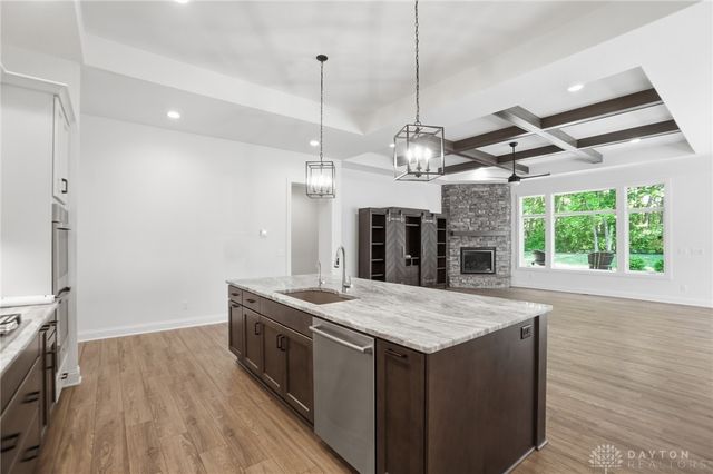 915 Hidden Branches Drive, Washington Twp, OH 45458