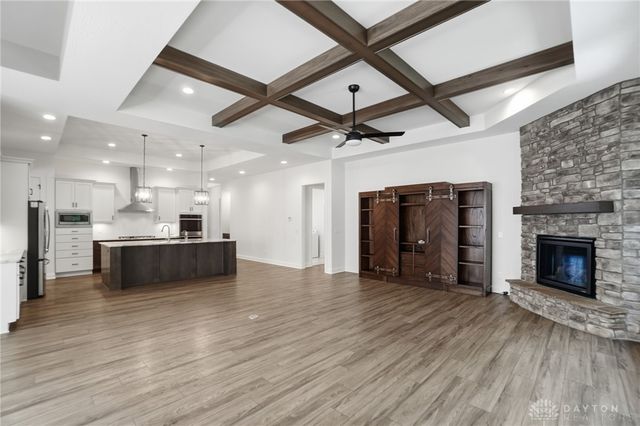 915 Hidden Branches Drive, Washington Twp, OH 45458