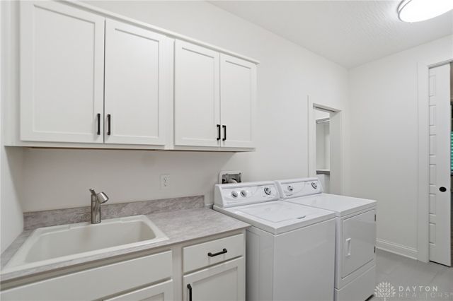 915 Hidden Branches Drive, Washington Twp, OH 45458