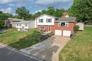 241 Parkedge, Green Tree, PA 15220