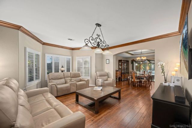 1180 Academy Ln, Vista, CA 92081