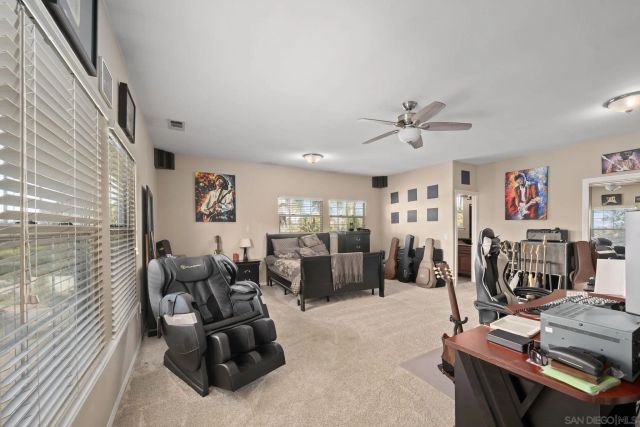 1180 Academy Ln, Vista, CA 92081