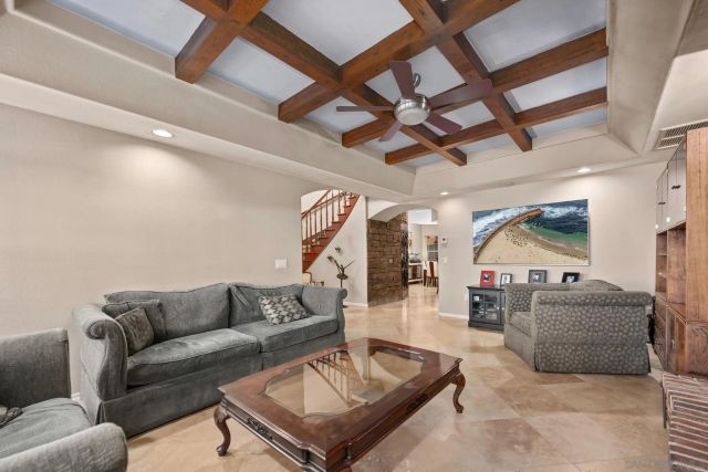 1180 Academy Ln, Vista, CA 92081