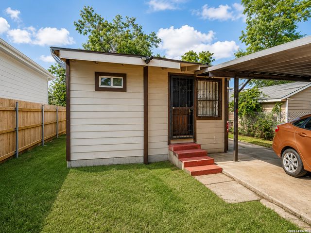 214 Castroville, San Antonio, TX 78207