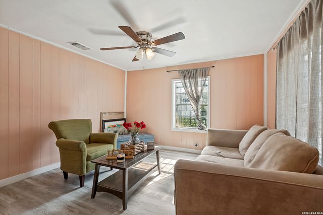 214 Castroville, San Antonio, TX 78207