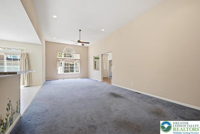 1888 Jeanine Way, Hellertown Boro, PA 18055