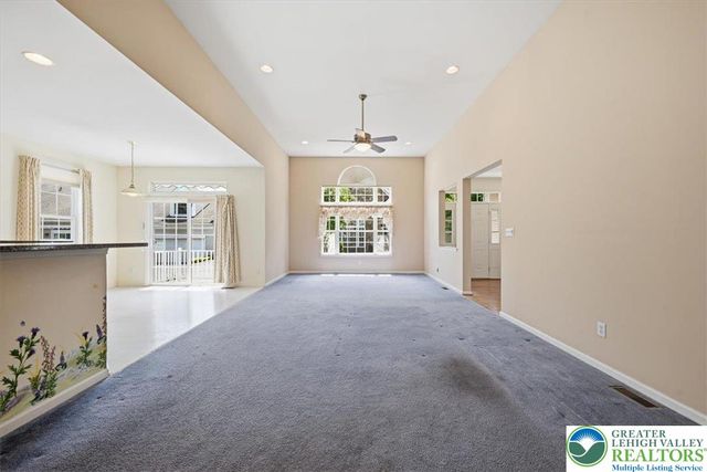 1888 Jeanine Way, Hellertown Boro, PA 18055