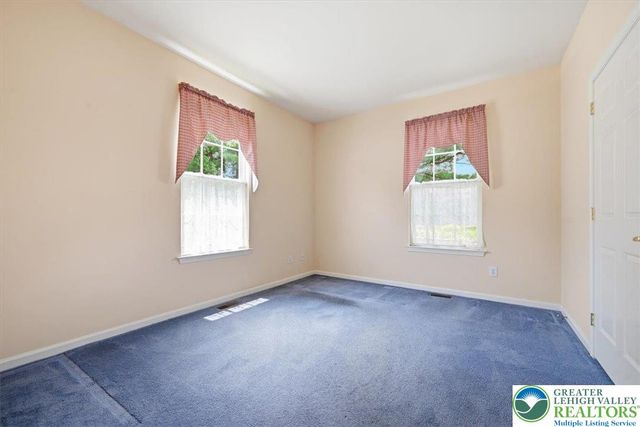 1888 Jeanine Way, Hellertown Boro, PA 18055