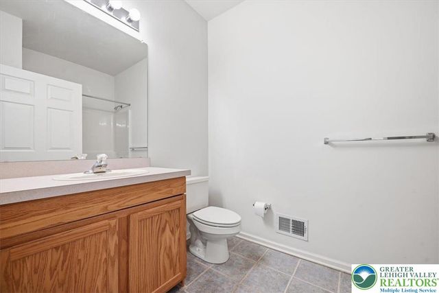 1888 Jeanine Way, Hellertown Boro, PA 18055