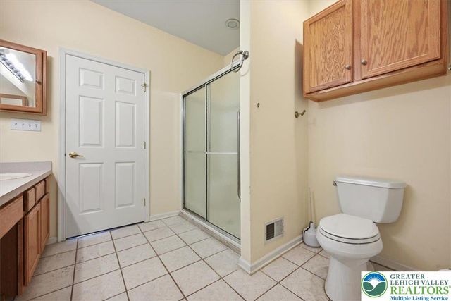 1888 Jeanine Way, Hellertown Boro, PA 18055