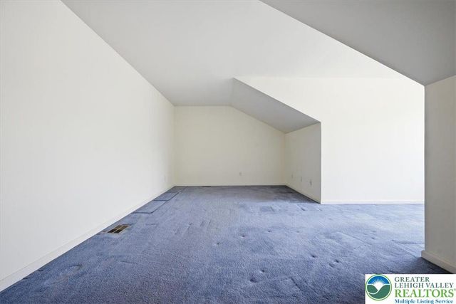 1888 Jeanine Way, Hellertown Boro, PA 18055