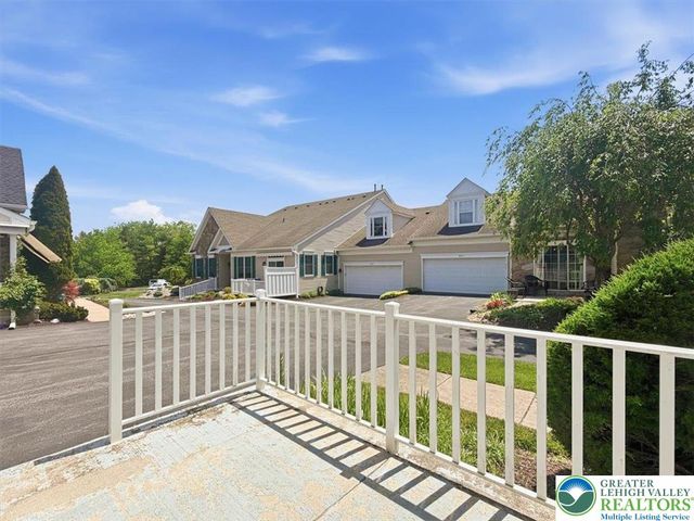 1888 Jeanine Way, Hellertown Boro, PA 18055