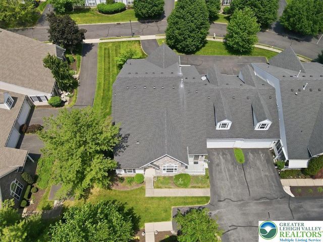 1888 Jeanine Way, Hellertown Boro, PA 18055