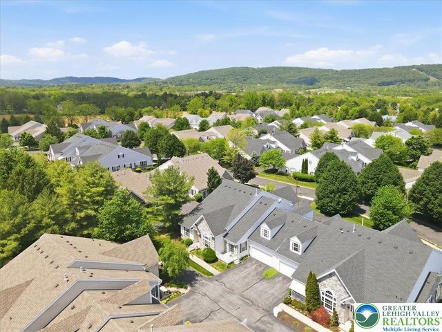 1888 Jeanine Way, Hellertown Boro, PA 18055