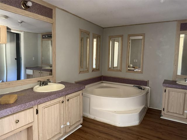 10779 Doe Hill Road, Montgomery, TX 77316