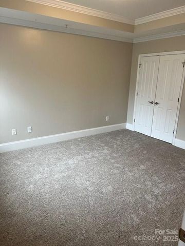6605 Central Pacific Avenue, Charlotte, NC 28210