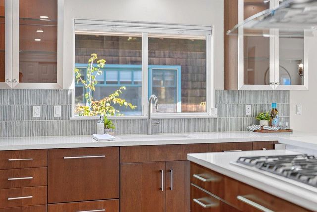 3813 Floral, Santa Cruz, CA 95062
