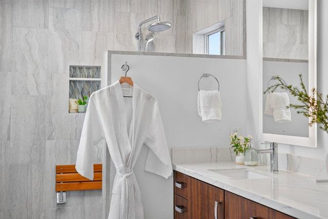 3813 Floral, Santa Cruz, CA 95062