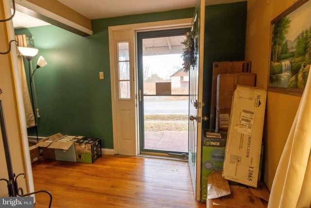 1615 CHURCH ST, Tobyhanna, PA 18466