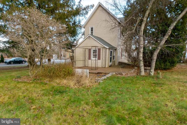 1615 CHURCH ST, Tobyhanna, PA 18466