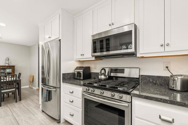 1488 Lily Avenue, El Cajon, CA 92021