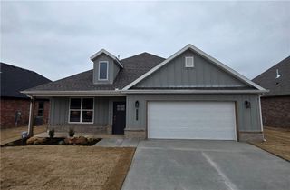 2302 N Zane Street, Siloam Springs, AR 72761