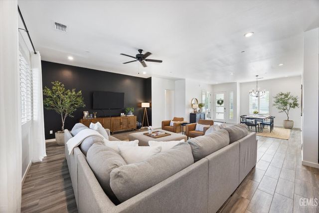 709 Polson Court, Bakersfield, CA 93314