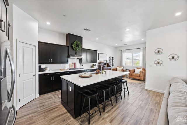 709 Polson Court, Bakersfield, CA 93314