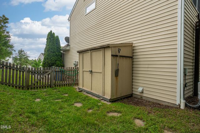 908 Woodside Park Lane, Durham, NC 27704