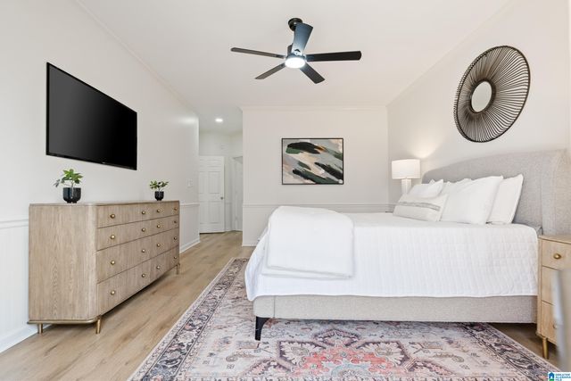 1123 BERWICK ROAD, Hoover, AL 35242