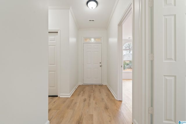 1123 BERWICK ROAD, Hoover, AL 35242