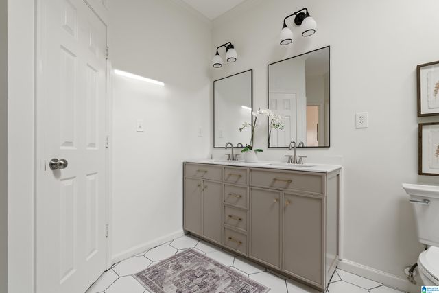 1123 BERWICK ROAD, Hoover, AL 35242