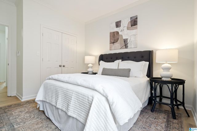 1123 BERWICK ROAD, Hoover, AL 35242