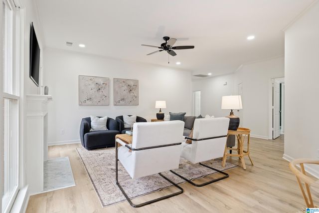 1123 BERWICK ROAD, Hoover, AL 35242