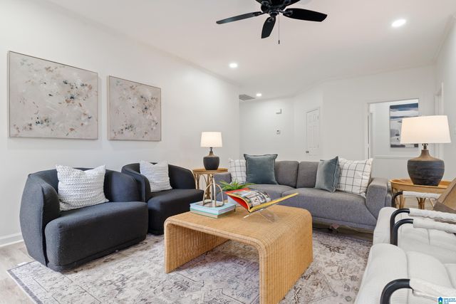 1123 BERWICK ROAD, Hoover, AL 35242