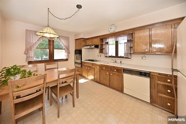 468 Bergen Avenue, Maywood, NJ 07607