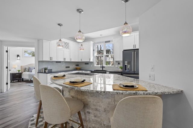 623 Summit Road, Madison, WI 53704