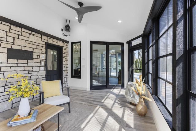 623 Summit Road, Madison, WI 53704