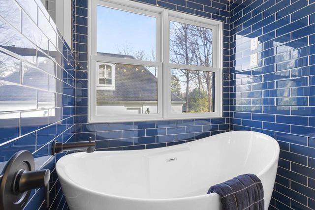 623 Summit Road, Madison, WI 53704