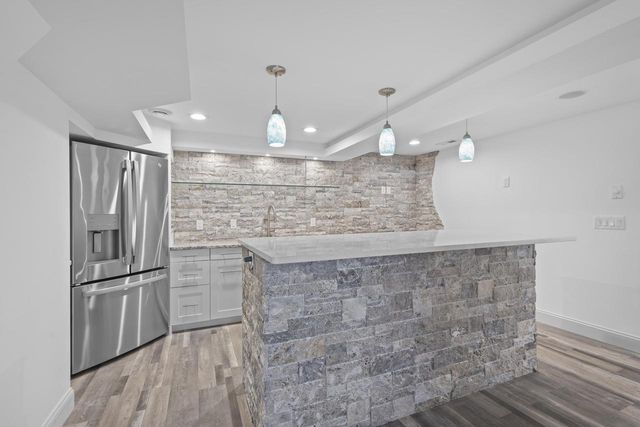 623 Summit Road, Madison, WI 53704