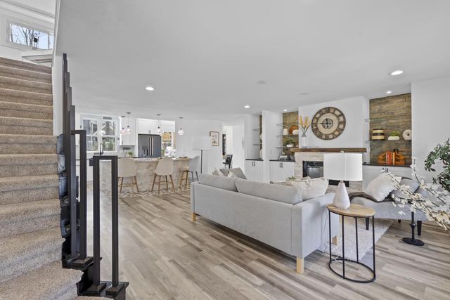 623 Summit Road, Madison, WI 53704